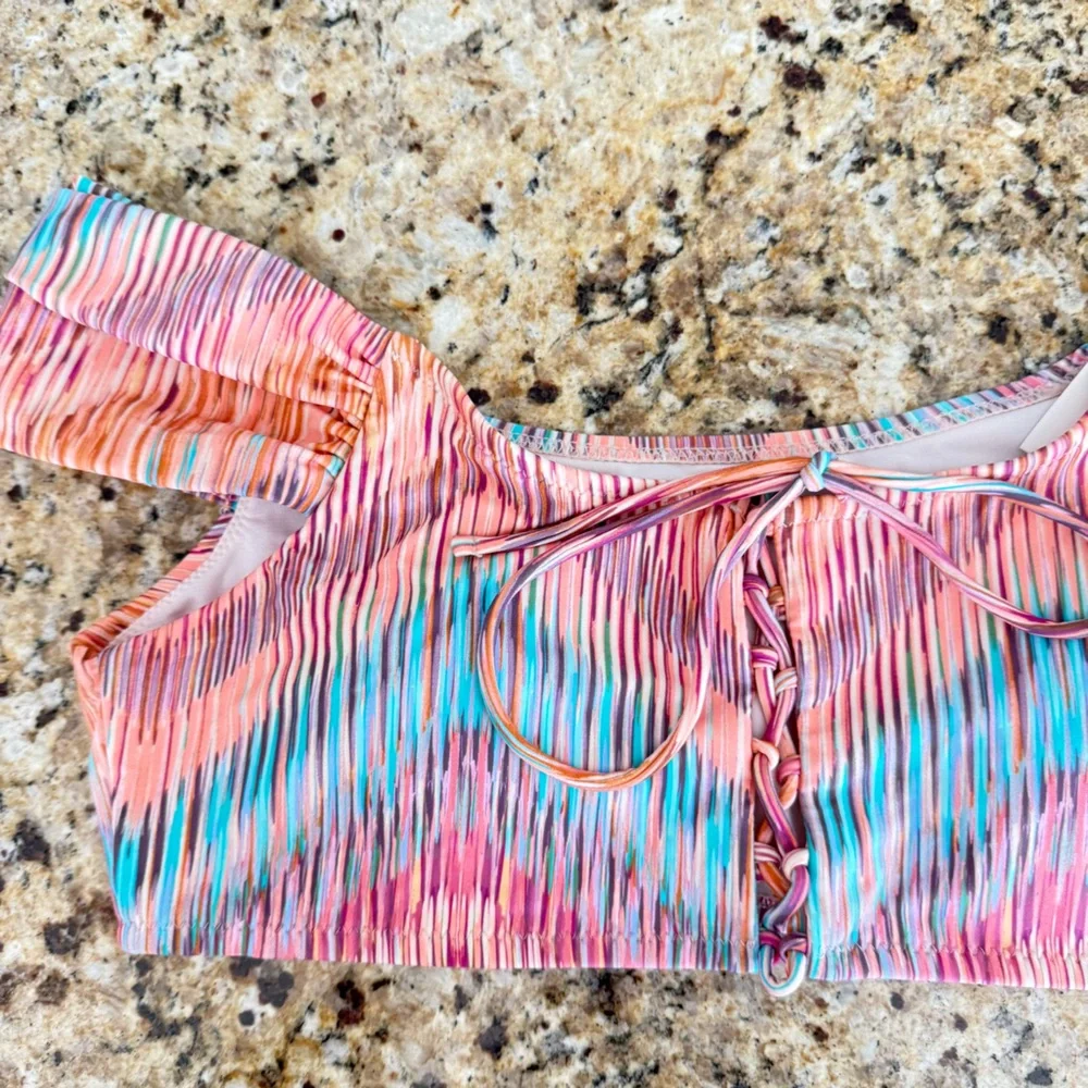 RAISINS Swim Top Size XL Bikini Chevron Stripe Orange Purple Blue NWT
